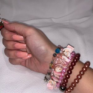 6 colorful bead bracelets